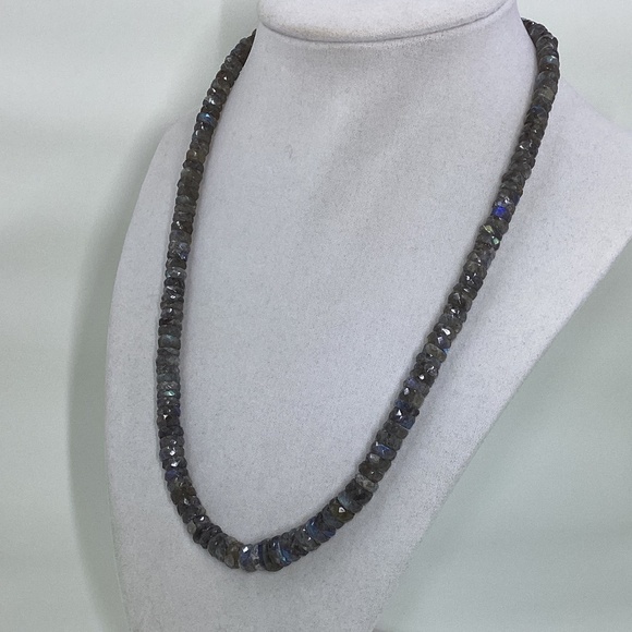 NEW Labradorite Necklace - Picture 2 of 4